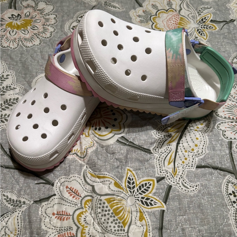 Croc platforms